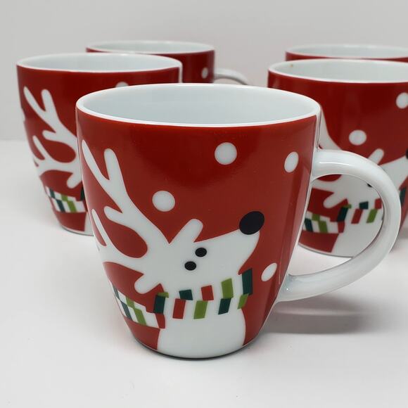 Crate & Barrel Reindeer Set Of 5 Red w/ Scarf Mug or Cup - Coffee, Tea Clean - Picture 2 of 9
